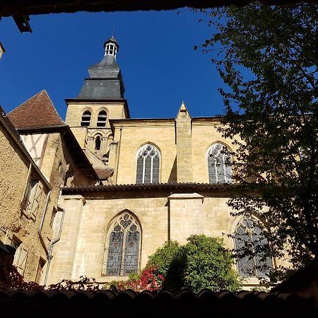 Appartement Le Cardinal Sarlat Exterior foto